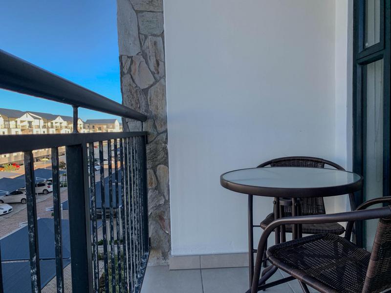 1 Bedroom Property for Sale in Sandown Western Cape